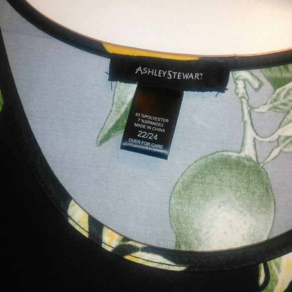 Top - Picture 2 of 3